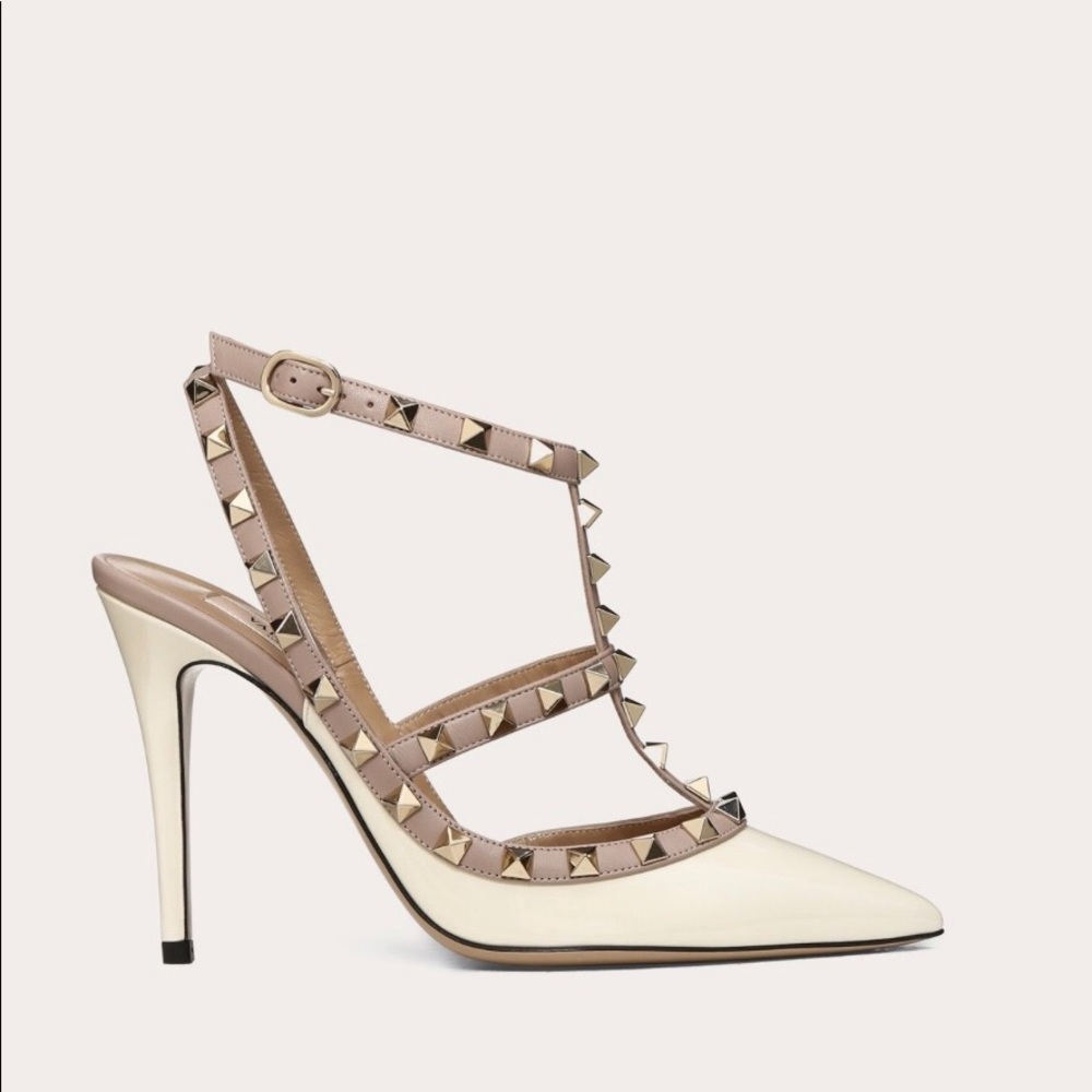 Valentino Garavani Ivory Rockstud heels/pumps 38.5